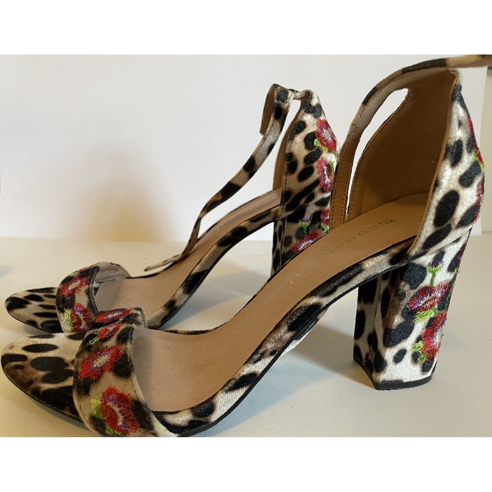 Madden Girl Sandals Women Size 7.5 Animal Print Behave Embroidered Block Heel